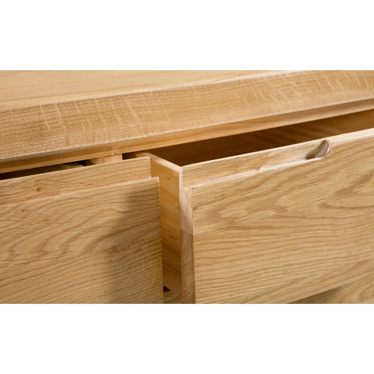 Curve 3+2 Drawer Chest