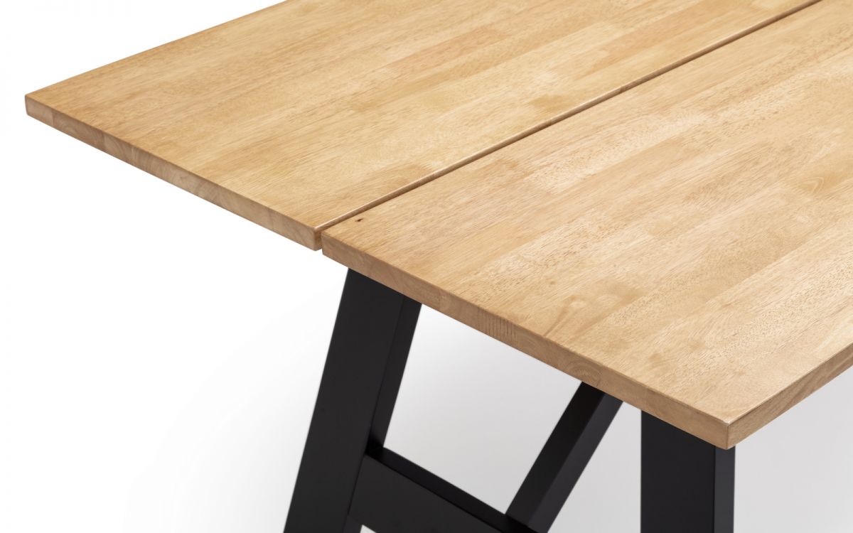Hockley Dining Set (Bench & 4 Chairs)