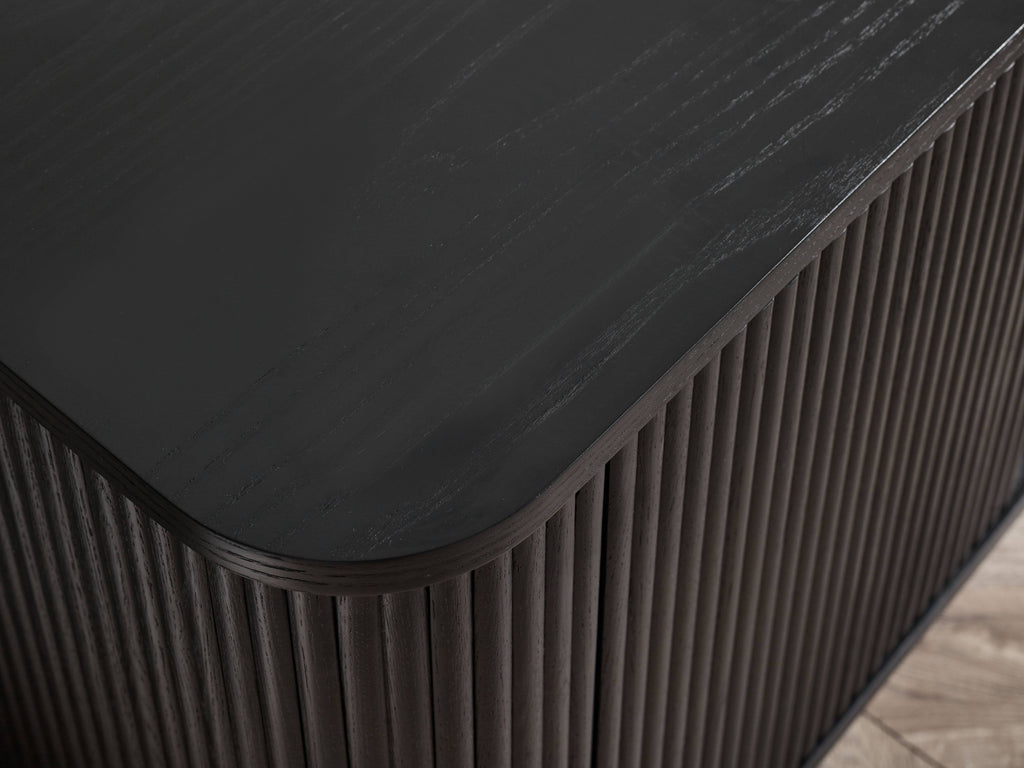 Louis Black Fluted Media Unit